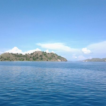 L Bajo Hotel Labuan Bajo Exterior photo